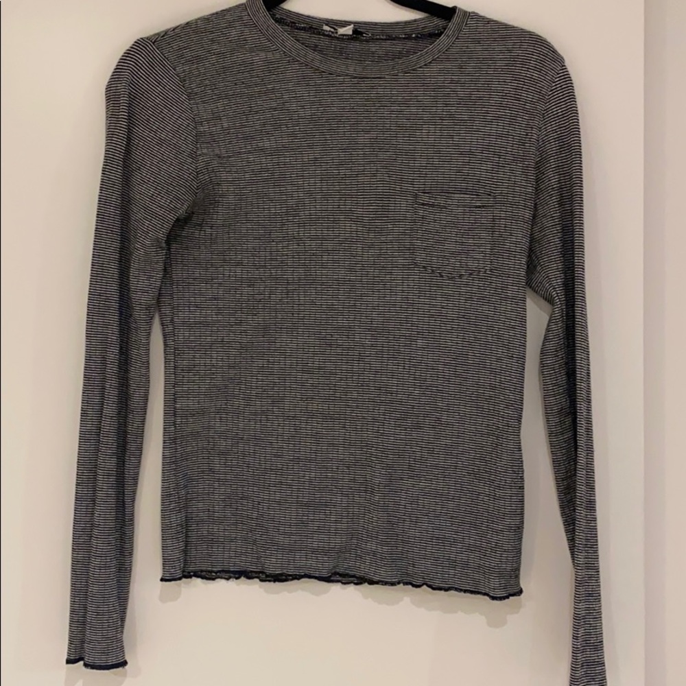 Black and white stripes long sleeve